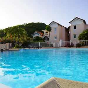 T2 Spacieux, Confort, Piscine & A Sainte-Anne